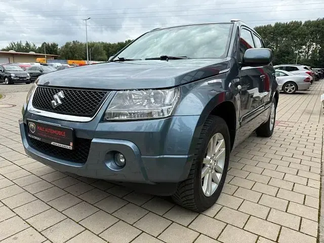 Gebraucht Suzuki Grand Vitara 129 PS (94 kW) 2009 Grau SUV