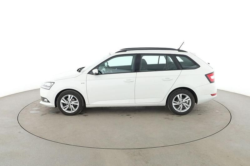 Gebraucht Skoda Fabia Ambition 95 PS (69 kW) 2021 Weiß Kombi