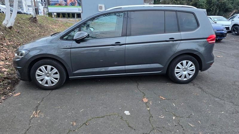 Gebraucht VW Touran Join 150 PS (110 kW) 2018 Grau Van / Kleinbus