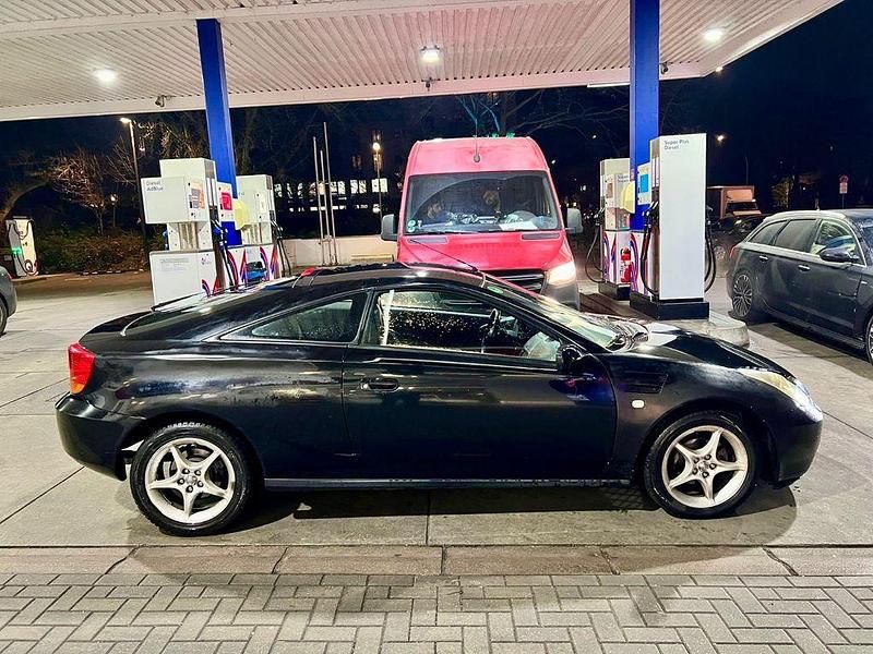 Gebraucht Toyota Celica 143 PS (105 kW) 2000 Schwarz Coupé