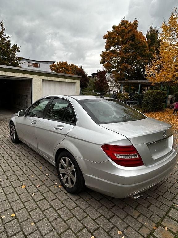 Silber Gebraucht 2013 Mercedes C220 Limousine | 10.000 € (Fairer Preis) - Bild 1/4