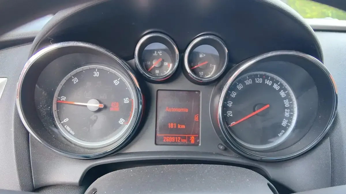 Gebraucht Opel Astra 120 PS (88 kW) 2012 Blau Kombi