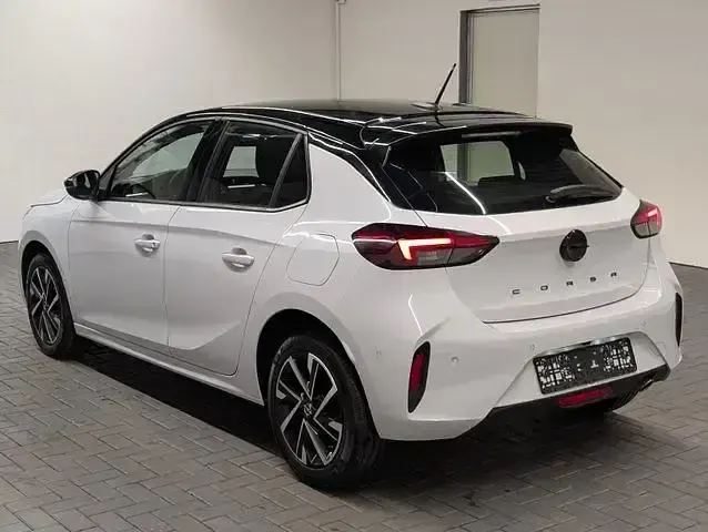 Gebraucht Opel Corsa 101 PS (74 kW) 2025 Konturweissmet. Kleinwagen