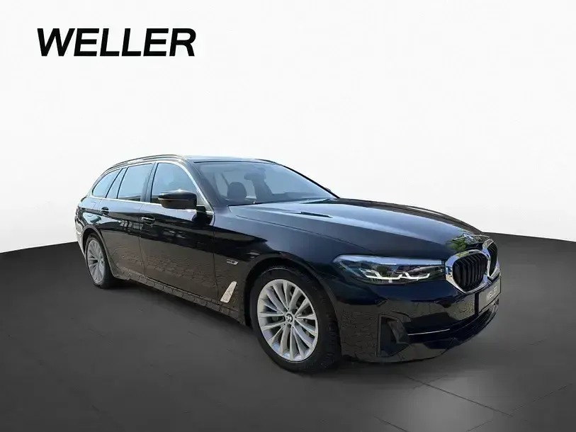 Gebraucht BMW 530e Sport Line 292 PS (214 kW) 2022 Schwarz (schwarz) Kombi