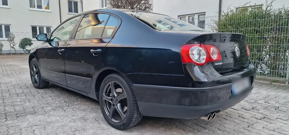 Gebraucht VW Passat 160 PS (117 kW) 2010 Schwarz Limousine