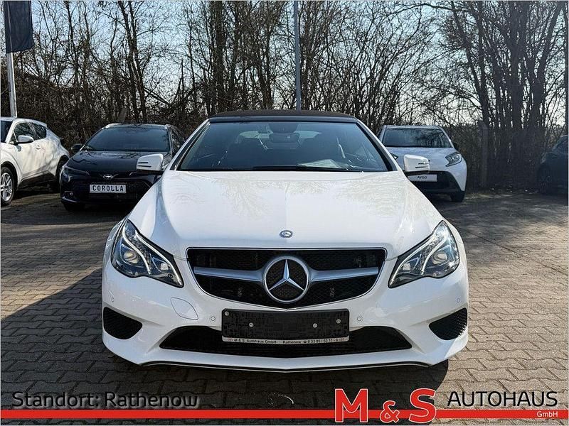 Gebraucht Mercedes E250 211 PS (155 kW) 2016 Weiß Cabrio