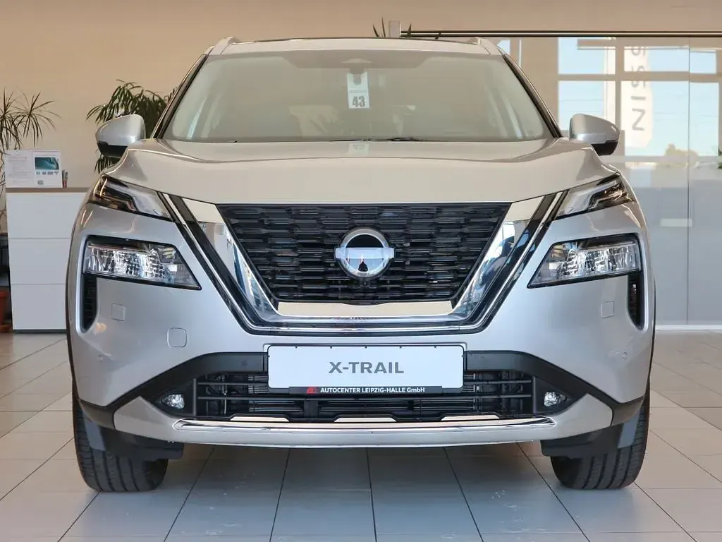 Neu Nissan X-Trail 212 PS (155 kW) 2026 Silber SUV