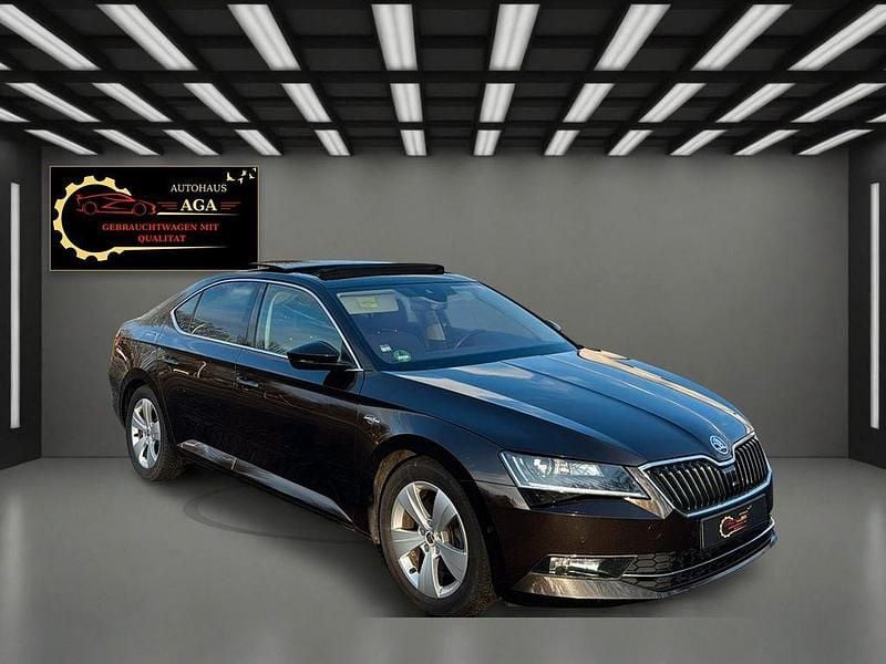 Gebraucht Skoda Superb LAURIN & KLEMENT 190 PS (139 kW) 2016 Braun Limousine