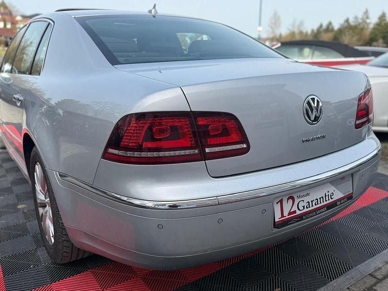 Second-hand VW Phaeton 245 CP (180 kW) 2015 Argintiu Berlinǎ