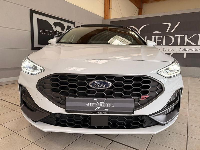 Gebraucht Ford Focus ST 280 PS (205 kW) 2024 Weiß Limousine