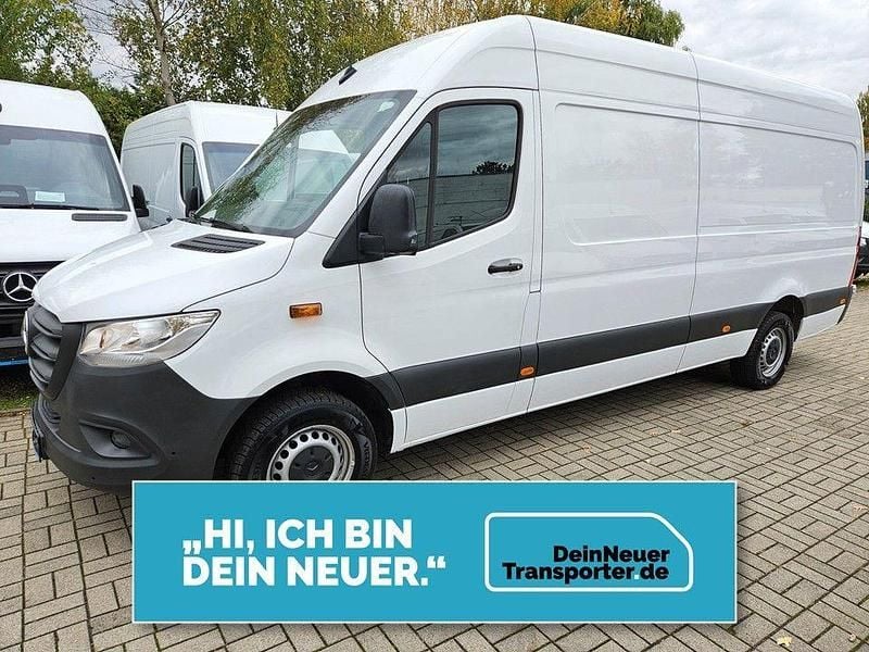 Weiß Gebraucht 2023 Mercedes Sprinter Van | 34.986 € (Guter Preis) - Bild 1/4