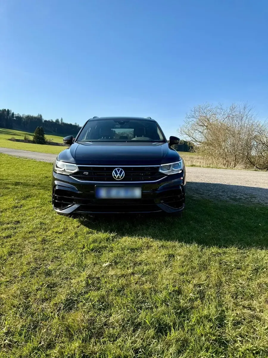 Gebraucht VW Tiguan R 320 PS (235 kW) 2022 Schwarz SUV