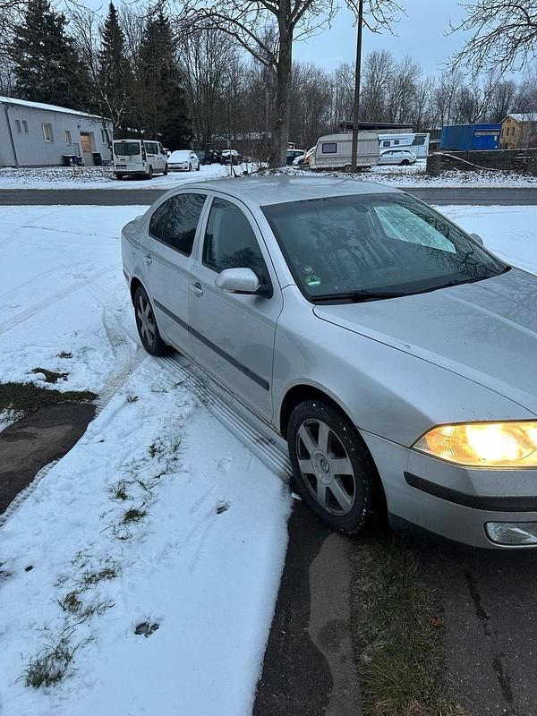 Gebraucht Skoda Octavia Elegance 105 PS (77 kW) 2004 Silber Limousine
