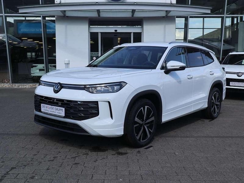 Neu VW Tayron Elegance 150 PS (110 kW) 2025 Pure white SUV