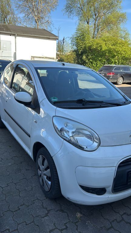 Weiß Gebraucht 2011 Citroën C1 Advance Kleinwagen | 1.200 € (Superpreis) - Bild 1/3