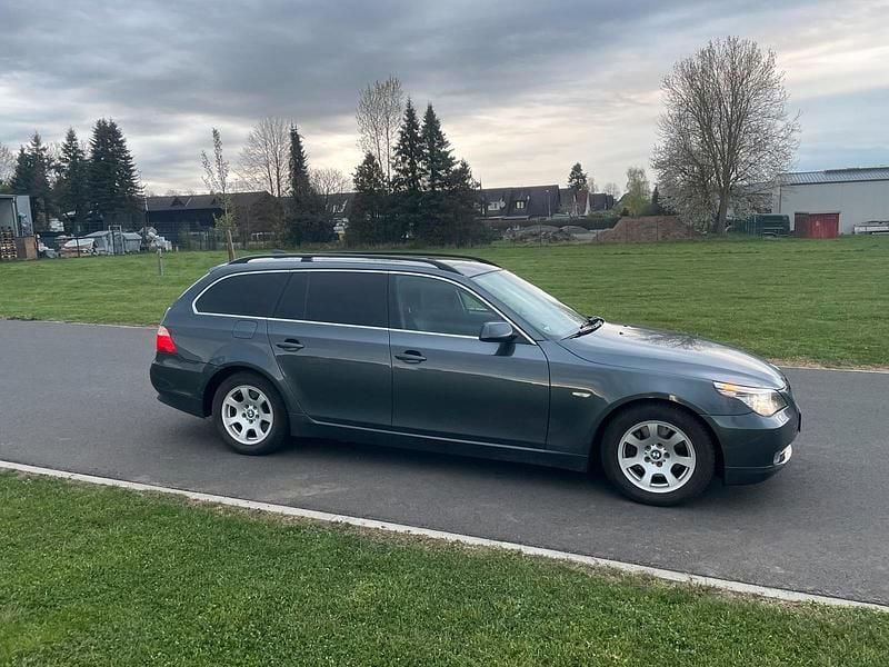 Usata BMW 525 218 CV (160 kW) 2009 Grigio Station wagon