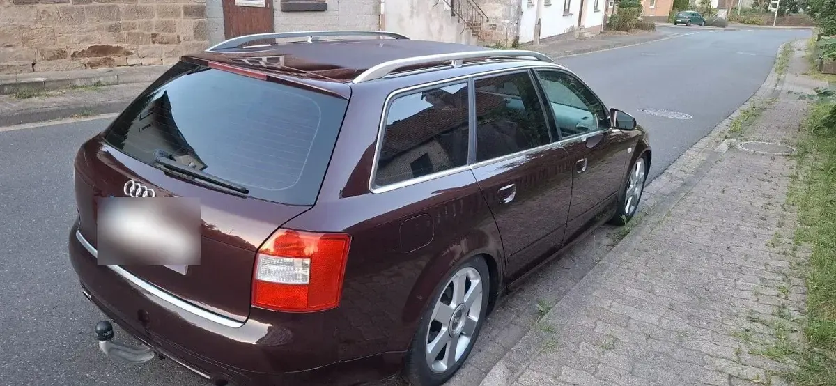 Gebraucht Audi A4 Performance 175 PS (128 kW) 2001 Rot Kombi