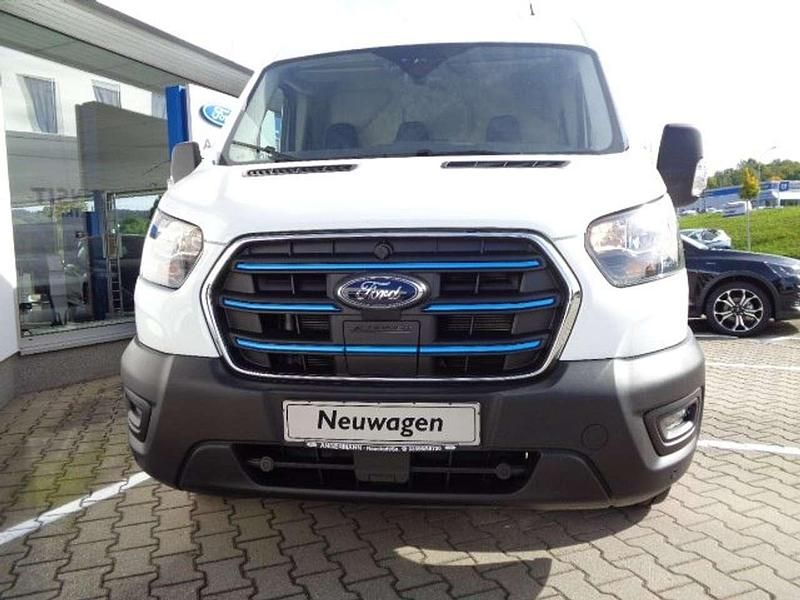 Gebraucht Ford Transit Trend 135 kW (184 PS) 2024 Frostweiß Van