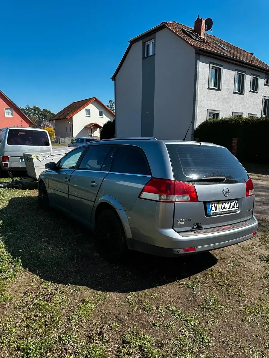 Gebraucht Opel Vectra 147 PS (108 kW) 2004 Grau Kombi