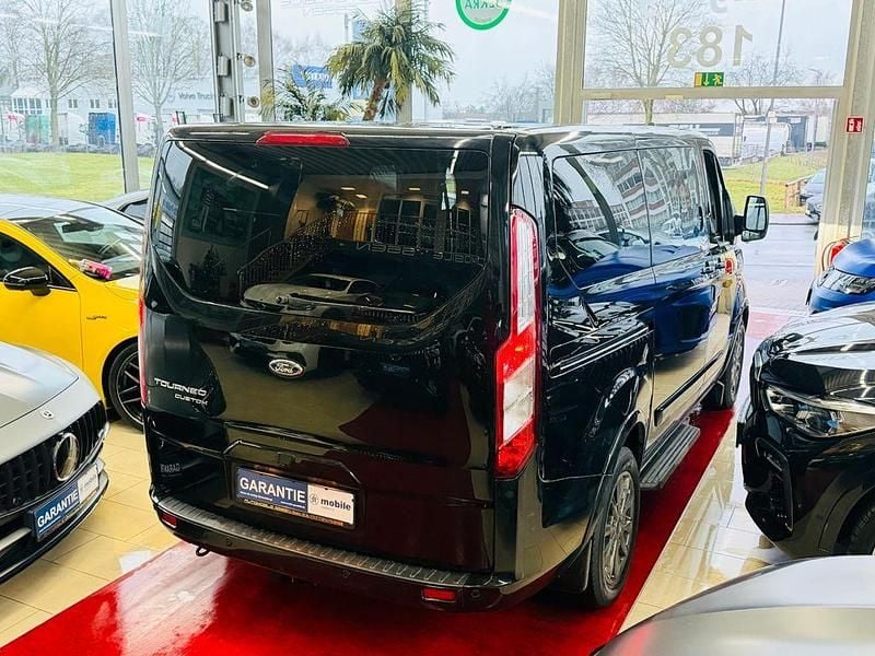 Gebraucht Ford Transit Custom Titanium 185 PS (136 kW) 2020 Schwarz Van / Kleinbus
