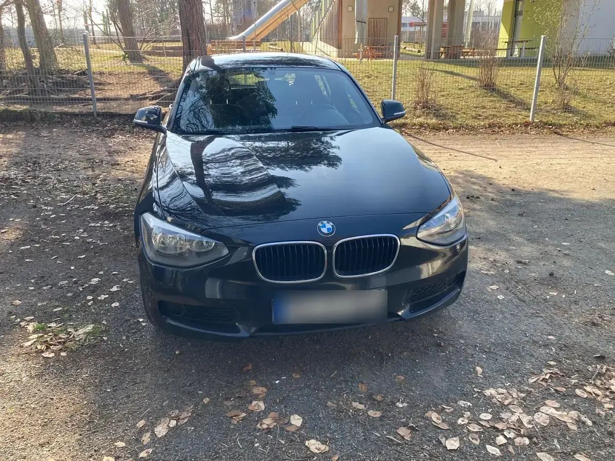 Gebraucht BMW 114 Advantage 102 PS (75 kW) 2014 Schwarz Kleinwagen