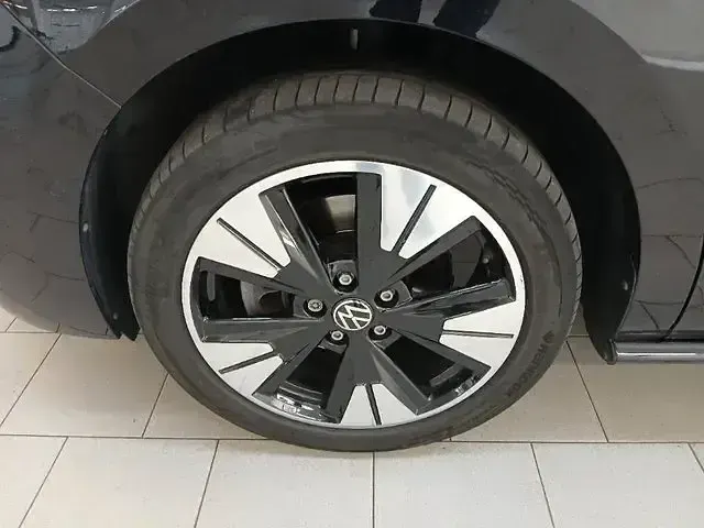 Gebraucht VW Multivan Style 150 PS (110 kW) 2025 Deep black perleffekt Van / Kleinbus