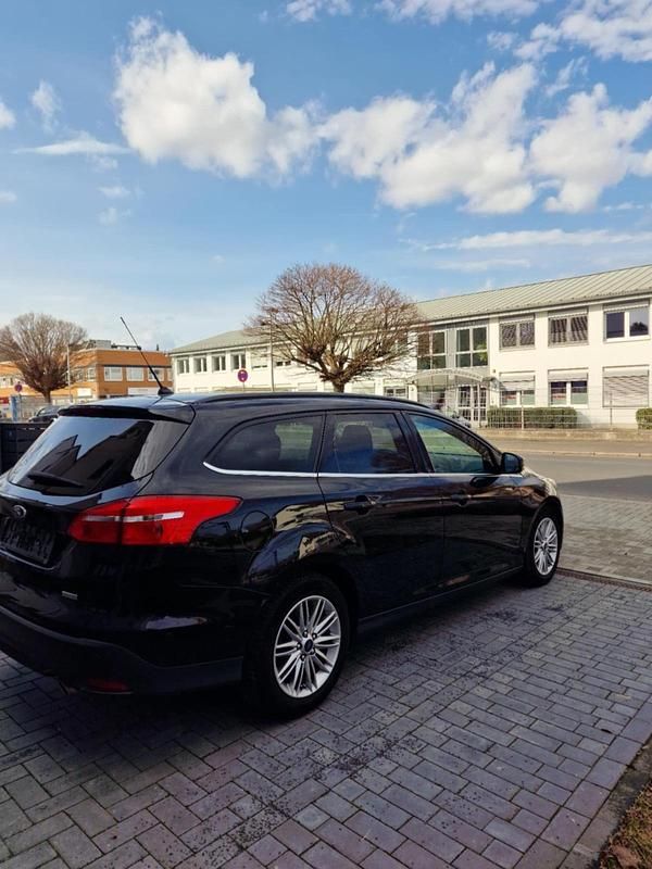 Gebraucht Ford Focus Titanium 150 PS (110 kW) 2017 Schwarz Kombi