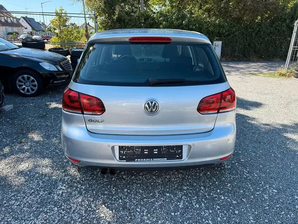 Gebraucht VW Golf VI Highline 122 PS (89 kW) 2011 Silber Limousine