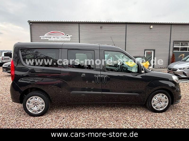 Gebraucht Fiat Doblò 135 PS (99 kW) 2016 Schwarz Van / Kleinbus