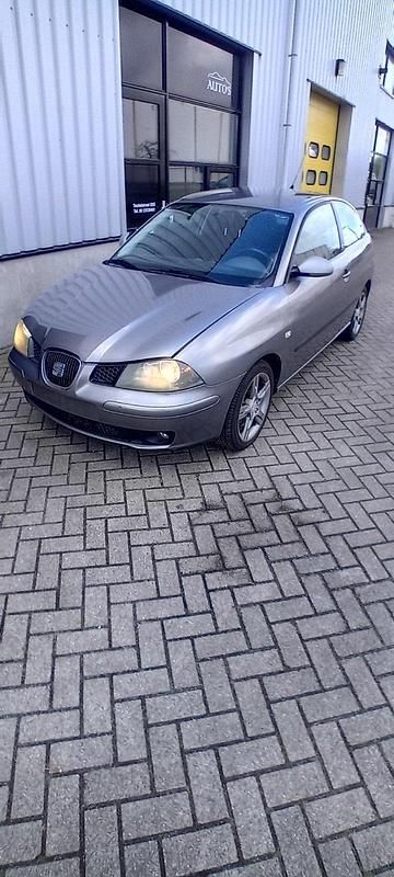 Gebraucht Seat Ibiza FR 150 PS (110 kW) 2004 Grau Kleinwagen