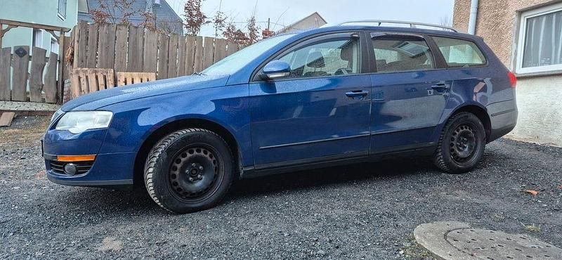 Gebraucht VW Passat Trendline 140 PS (102 kW) 2007 Blau Kombi