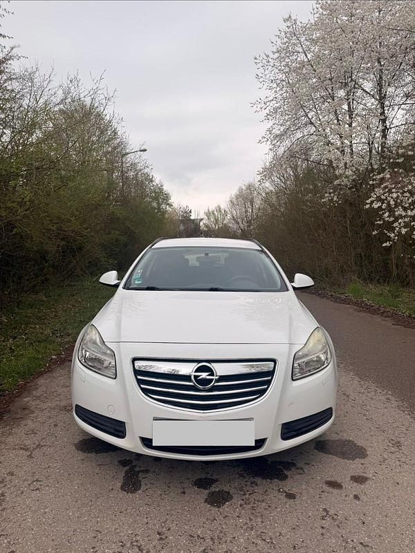 Gebraucht Opel Insignia 115 PS (84 kW) 2009 Weiß Kombi