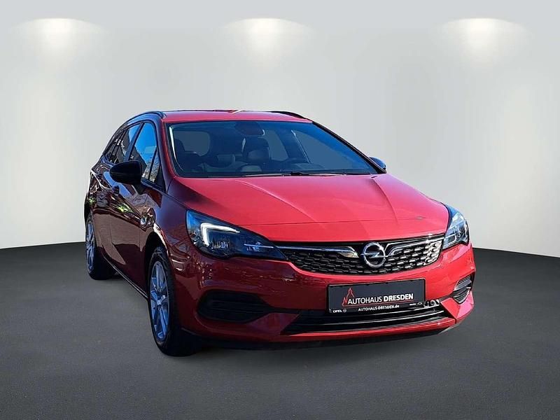 Gebraucht Opel Astra Edition 131 PS (96 kW) 2022 Chili rot (metallic) Kombi