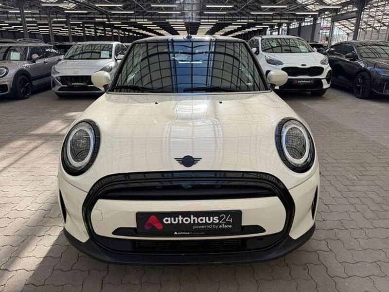 Gebraucht Mini ONE Classic 102 PS (75 kW) 2022 Weiß Kleinwagen