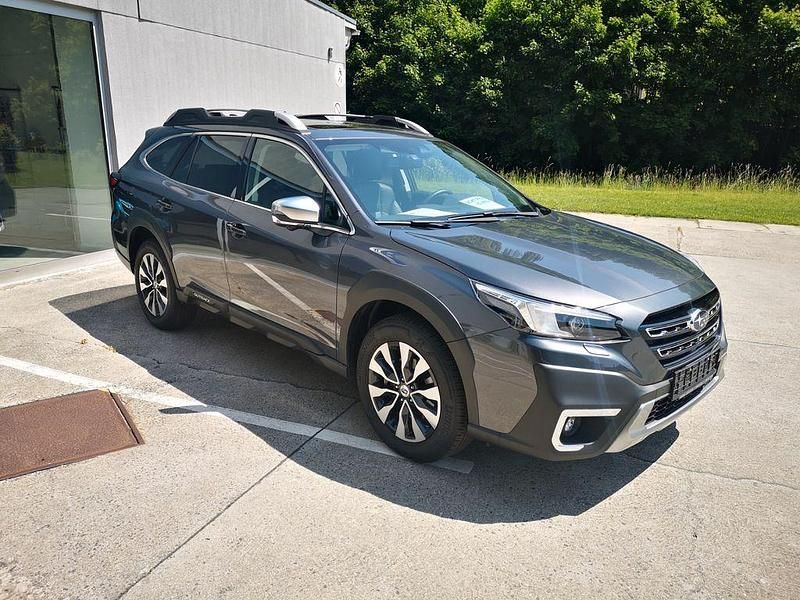 Gebraucht Subaru Outback Platinum 169 PS (124 kW) 2025 Grau Limousine