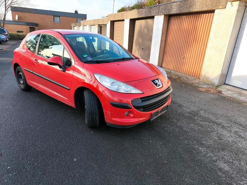 Rot Gebraucht 2006 Peugeot 207 Kleinwagen | 1.800 € (Fairer Preis) - Bild 1/4