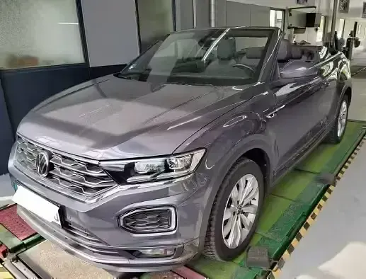 Gebraucht VW T-Roc Cabriolet R-line 150 PS (110 kW) 2021 Cabrio