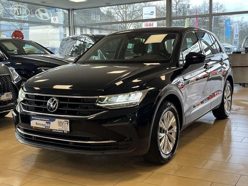 Gebraucht VW Tiguan 150 PS (110 kW) 2021 Schwarz SUV