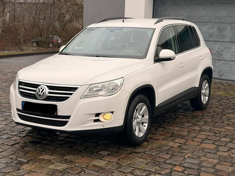 Gebraucht VW Tiguan 140 PS (102 kW) 2011 Weiß SUV