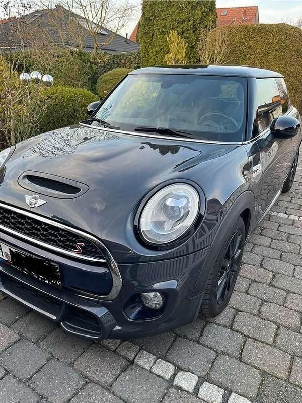 Gebraucht 2017 Mini Cooper S Sport Kleinwagen | 18.200 € (Etwas zu teuer) - Bild 1/4