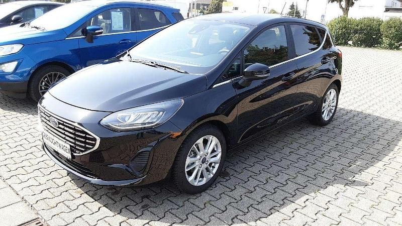 Obsidianschwarz metallic Gebraucht 2023 Ford Fiesta Titanium Kleinwagen | 17.850 € (Guter Preis) - Bild 1/4