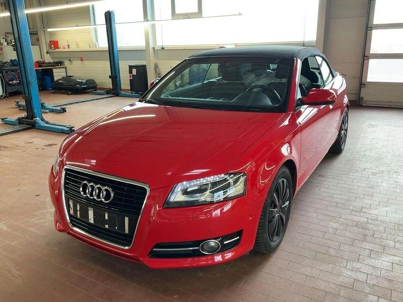 Gebraucht Audi A3 Cabriolet Ambition 140 PS (102 kW) 2012 Rot Cabrio