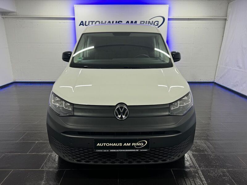 Weiß Gebraucht 2021 VW Caddy Van / Kleinbus | 15.499 € (Guter Preis) - Bild 1/4