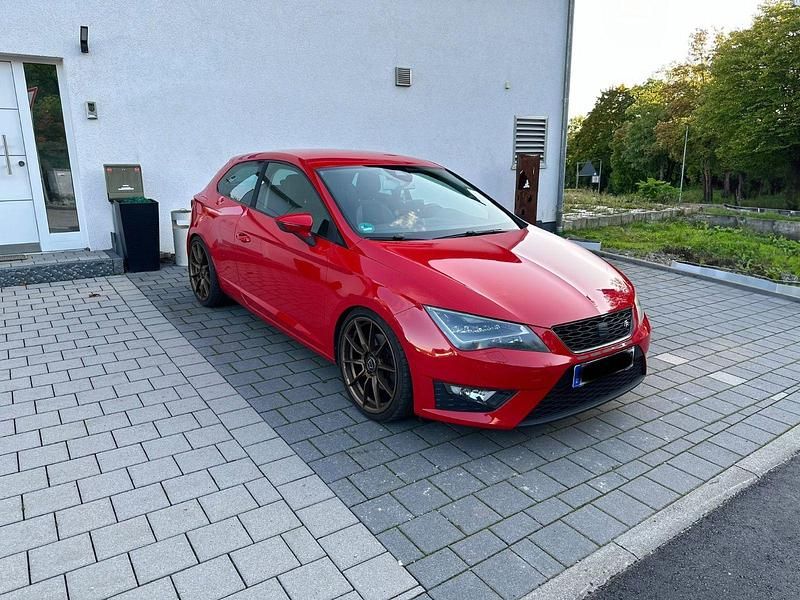 Gebraucht Seat Leon FR 179 PS (131 kW) 2013 Rot Coupé