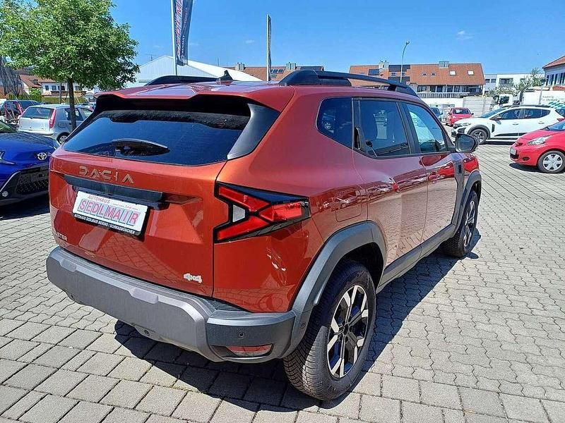 Neu Dacia Duster Extreme 131 PS (96 kW) 2025 Terracottabraun SUV