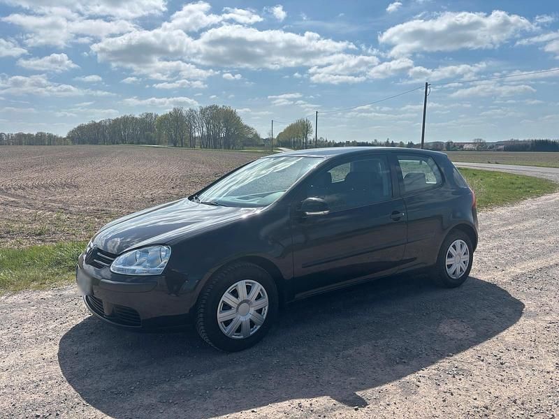Gebraucht VW Golf IV 75 PS (55 kW) 2005 Schwarz Limousine