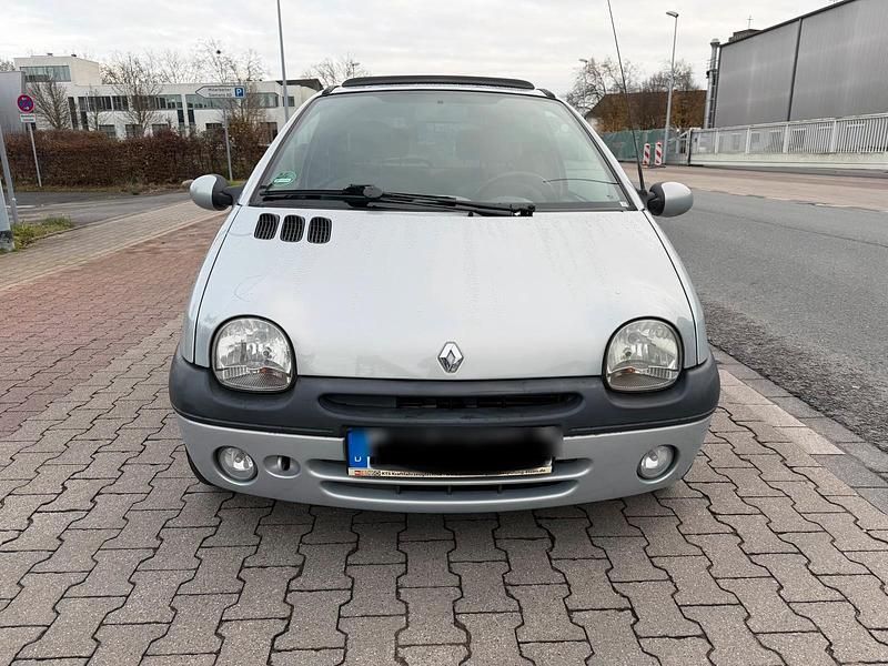 Silber Gebraucht 2000 Renault Twingo R.S. Kleinwagen | 2.499 € - Bild 1/4