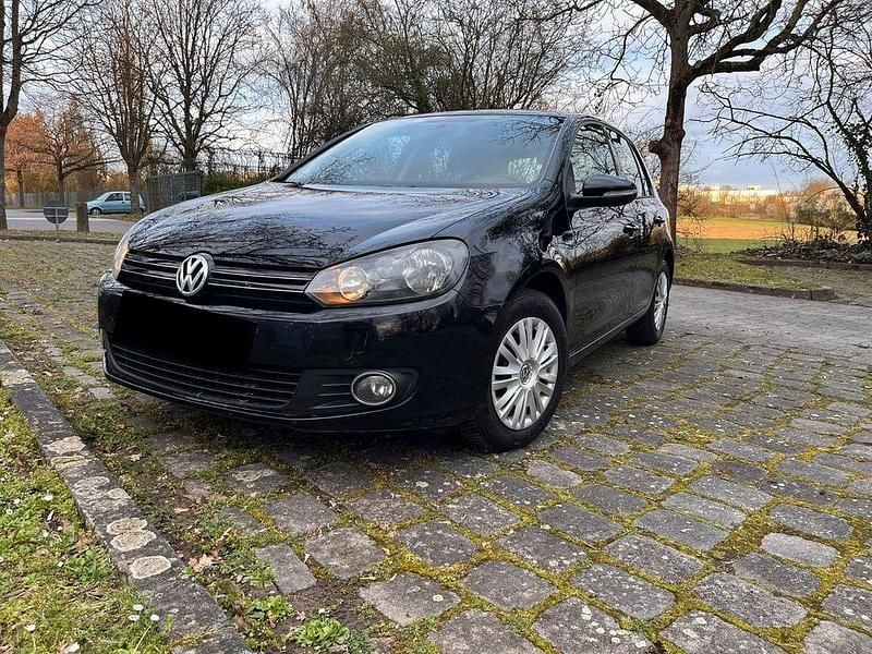 Gebraucht VW Golf VI 105 PS (77 kW) 2011 Schwarz Kleinwagen