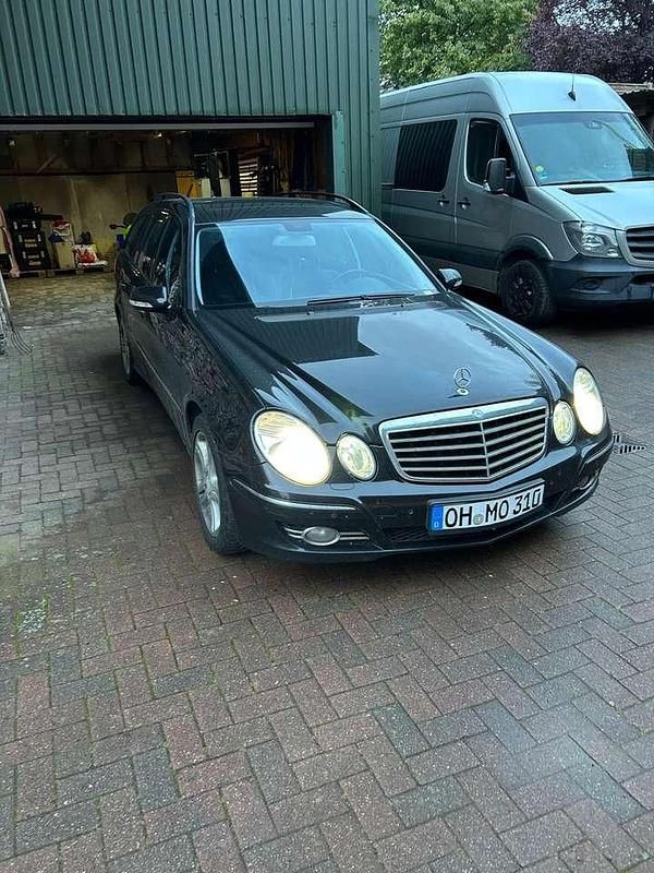 Gebraucht Mercedes E320 Avantgarde 224 PS (164 kW) 2009 Kombi