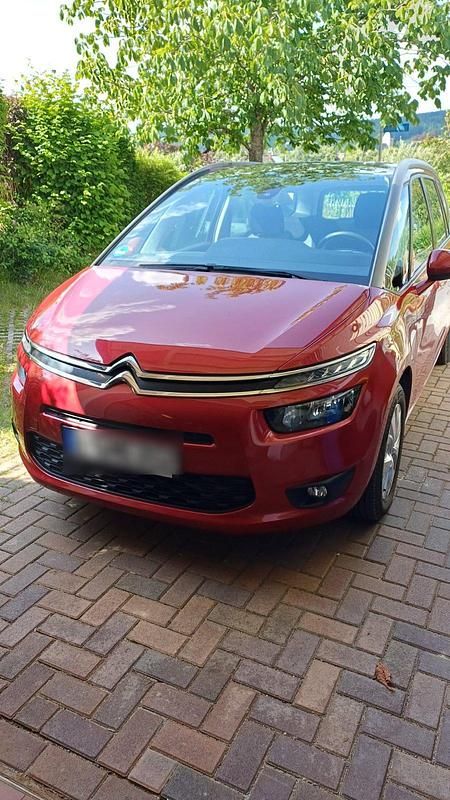 Rot Gebraucht 2016 Citroën C4 Picasso SELECTION Van / Kleinbus | 7.600 € - Bild 1/4